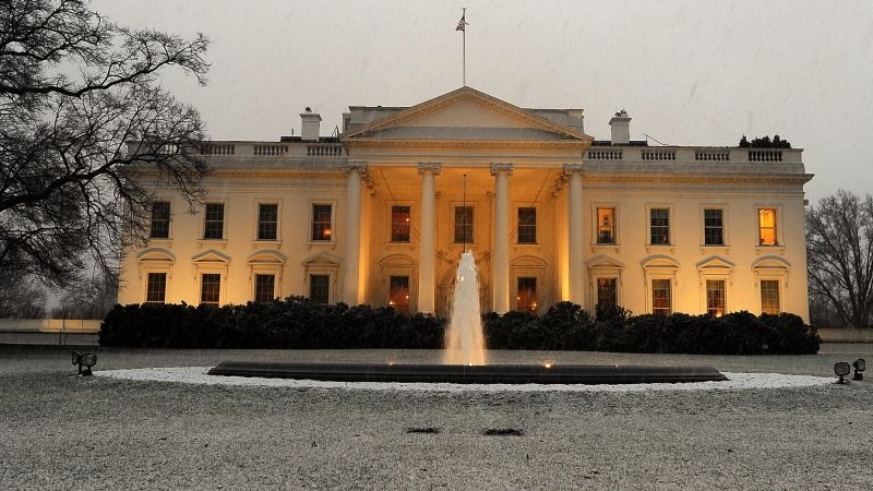 Man nabbed jumping White House fence