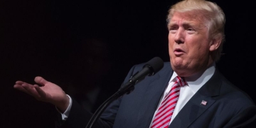 Political Prediction Market: Clinton odds for the White House at 82%