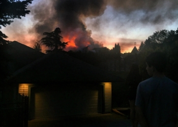 #WNNBreaking: Maple Ridge Crews Fighting Huge House Blaze