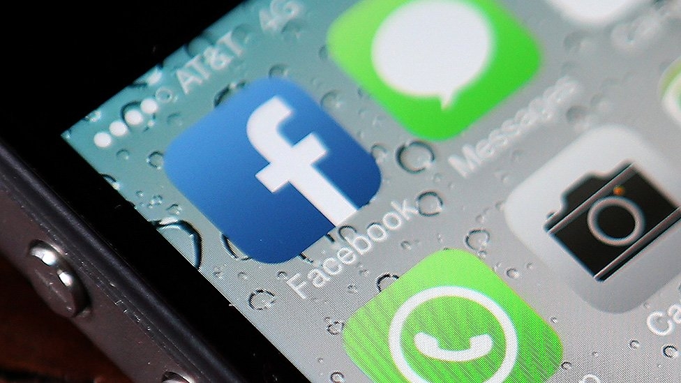 How Facebook is starting to tackle fake news in your news feed