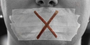 UN expert calls on Cameroon to restore net services