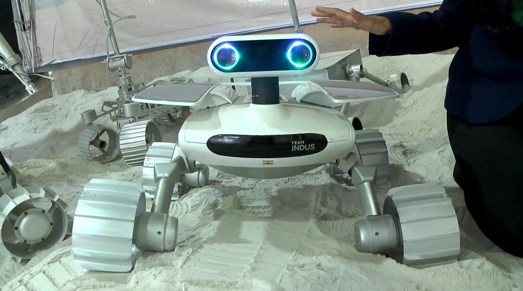 India races to get robots moving on the moon