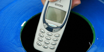 Is Nokia bringing back the 3310 and who would want a retro phone?