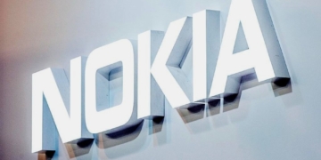 Blackberry sues Nokia in patent clash