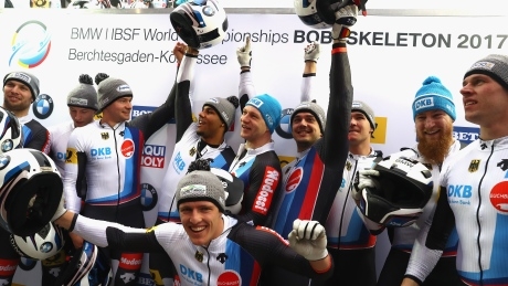 German sleds split 4-man bobsleigh world title