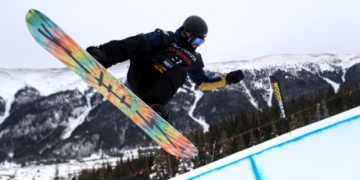 World Cup snowboarding: Halfpipe