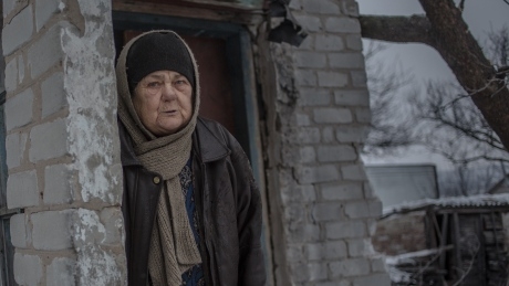‘What kind of life is this?’: Visiting residents of eastern Ukrainian town in their artillery-blasted homes