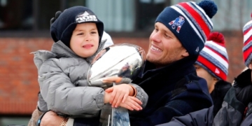 Boston prepares duck boats, umbrellas for Patriots’ victory parade