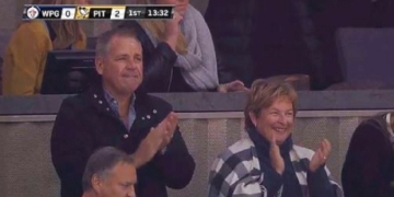 Emotional parents stand proud for Sidney Crosby