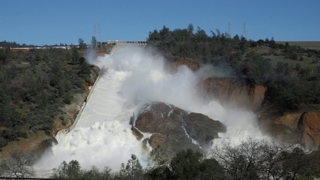 Residents near tallest dam in U.S. told to flee as ‘hazardous situation’ develops