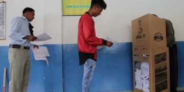 ‘More of the same or change’: Ecuador voters head to polls in presidential election