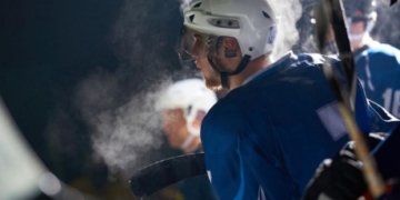 Edmonton hockey dads tackle stinky gear with new invention