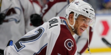 Jarome Iginla open to trade from NHL-worst Avalanche