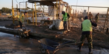 Baghdad car bomb claimed by ISIS kills 45