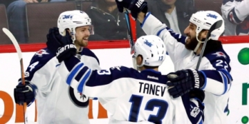 Josh Morrissey scores winner as Jets hold off Senators