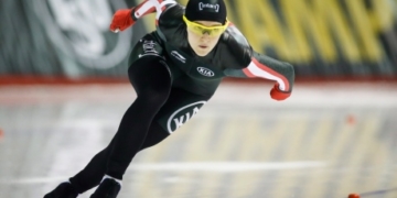 Canada’s McLean skates to 2 personal bests at sprint championships