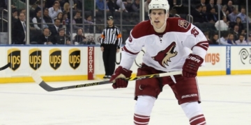 Oilers acquire Henrik Samuelsson in swap with Coyotes