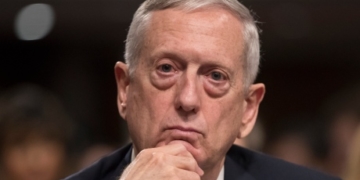No plan to seize Iraqi oil, U.S. defence secretary says
