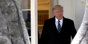 Trump urged to back up or back off wiretap claim