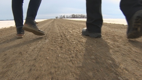 Almost half of Canadians want illegal border crossers deported, poll suggests