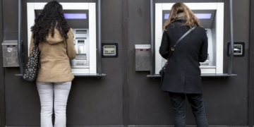 4 money-saving reasons you should check your bank statements