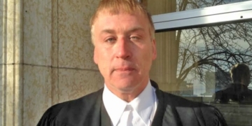 Can Facebook posts make up for the lack of reporters at your local courthouse?