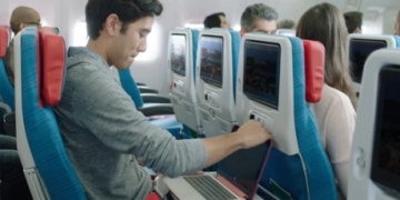 U.S., U.K. begin electronics ban on flights from several Muslim-majority countries