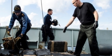 Canadian naval vessel helps with huge cocaine bust