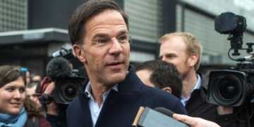 Exit poll: Dutch PM Mark Rutte leading rival Geert Wilders