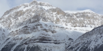 Bodies of snowshoers from Boston recovered from avalanche debris near Lake Louise
