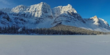 ‘No tracks leading out’: Missing snowshoers feared dead in avalanche near Lake Louise