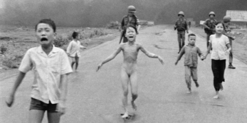 AP’s legendary Napalm Girl photographer Nick Ut to retire