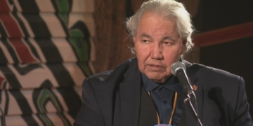 Senator Murray Sinclair responds to Lynn Beyak’s defence of residential schools