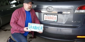 Alberta man worries his ‘GRABHER’ licence plate could be cancelled after ‘ridiculous’ Nova Scotia ruling