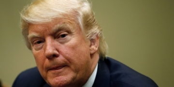 Trump in final push to win votes to repeal Obamacare