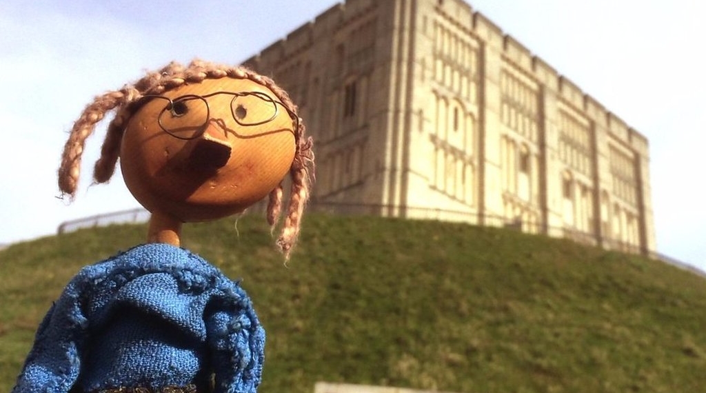 Norwich Castle Museum: At home in a dolls’ house exhibition