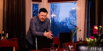 Actor with OCD ‘fears injury when sitting down’