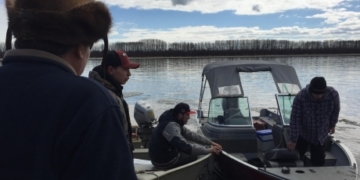 ‘We want to bring them home’: Fort Chipewyan continues search for missing hunters