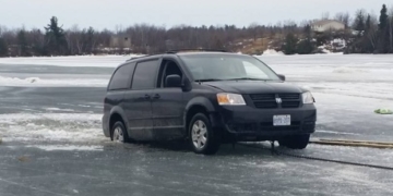 ‘I was completely scared’: First Nation elder’s van falls through ice on Shoal Lake