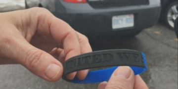 Police divided over wristband support of officer charged in Ottawa man’s death