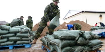 Government takes ‘all-of-Canada’ approach to fight massive flooding