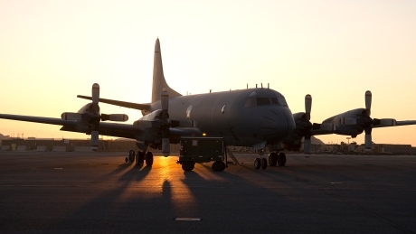Canada brings home 1 of 2 Aurora surveillance planes from anti-ISIS mission
