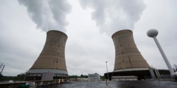 Three Mile Island owner threatens to close ill-fated plant