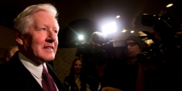 ‘Constitutions are never closed,’ says former Ontario premier Bob Rae