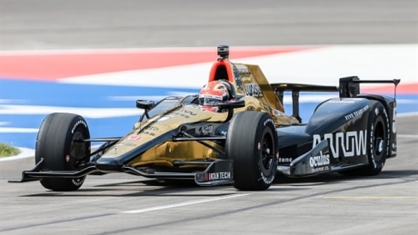 James Hinchcliffe crashes out of Rain Guard Water Sealers 600