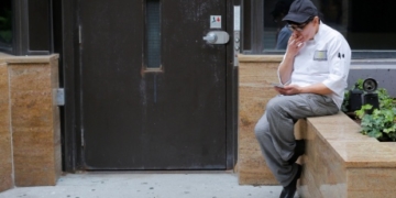 U.S. FDA announces goal to lower nicotine levels in cigarettes