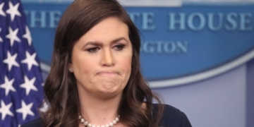 Sarah Huckabee Sanders holds White House press briefing LIVE