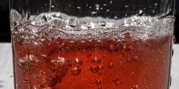 Travellers to Mexico warned about tainted alcohol after woman dies