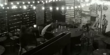 Shooting that left man dead, 4 wounded on Toronto bar patio caught on video