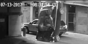 Car plunging 7 storeys from Texas parking garage caught on video